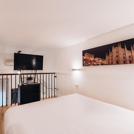 Charming De Togni Apartment Milan Bagian luar foto