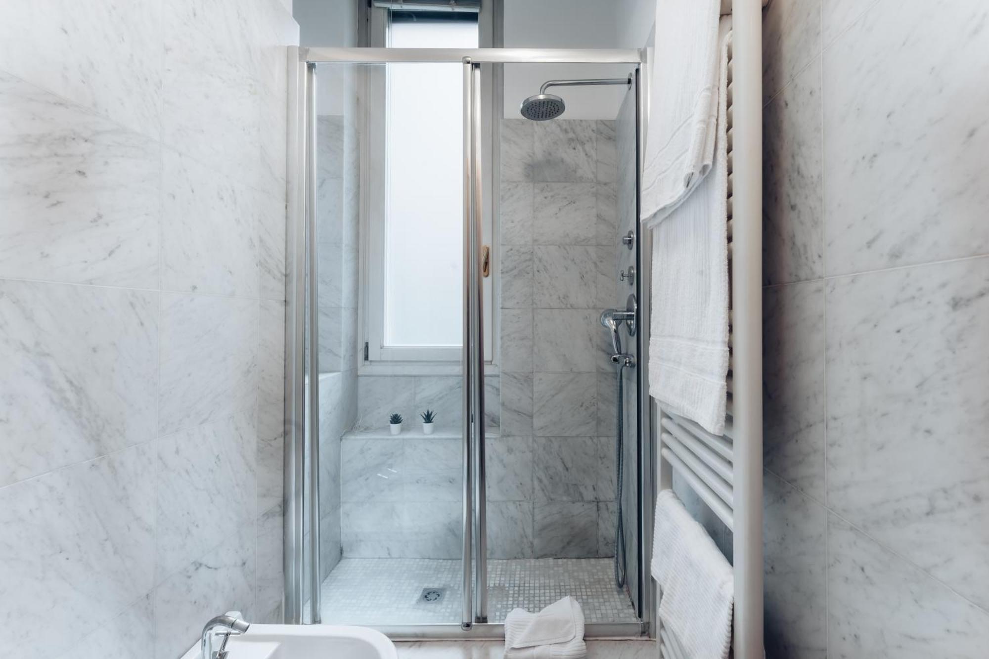Charming De Togni Apartment Milan Bagian luar foto